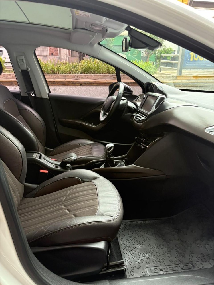Peugeot 2008 Sport — foto 2